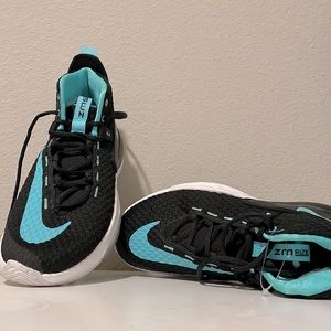 Nike zoom rise in teal and black size 7